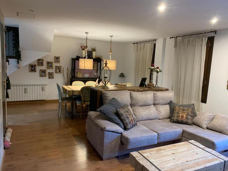 Casa Sesue Ideal Para Familias Eksteriør billede
